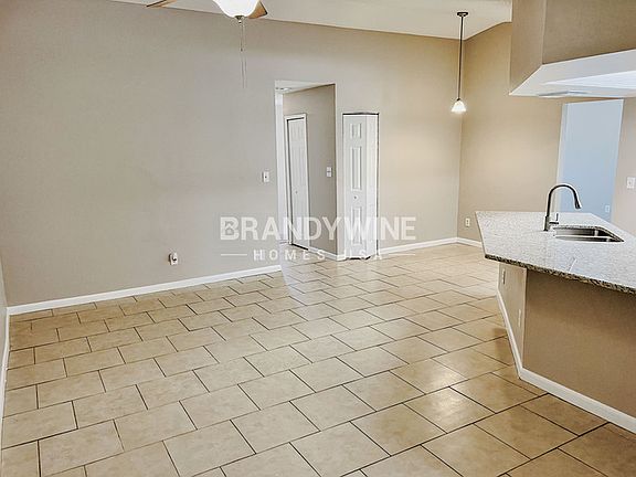 4th image of 11333 Porto Ct