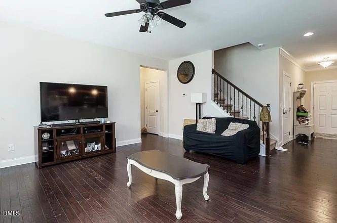 1011 Poplar St — Photo 13