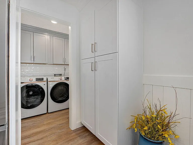 4094 S Eaton Ave — Photo 5