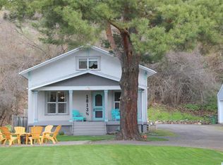 1813 Five 5 N Oak St, Colfax, WA 99111