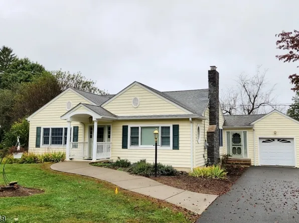 4 Linda Ln, Andover Twp., NJ 07860