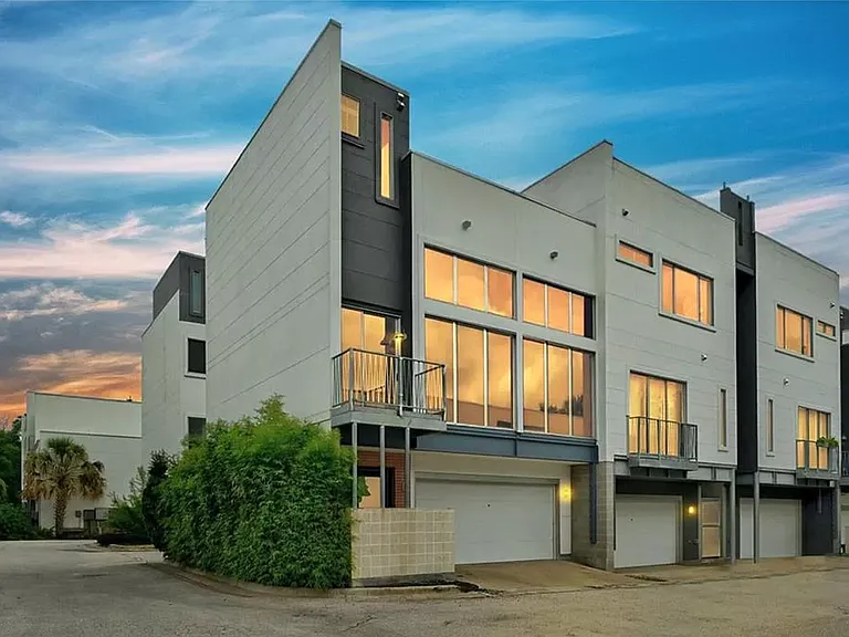 4801 S Congress Ave #F1 — Photo 28