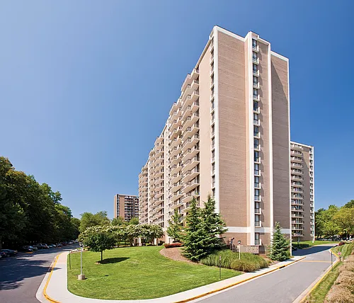 Westchester Tower Apartments Photo 1