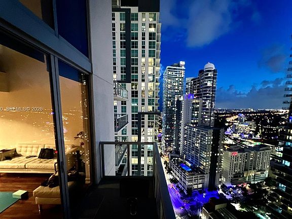 3rd image of 1050 Brickell Ave APT 3216