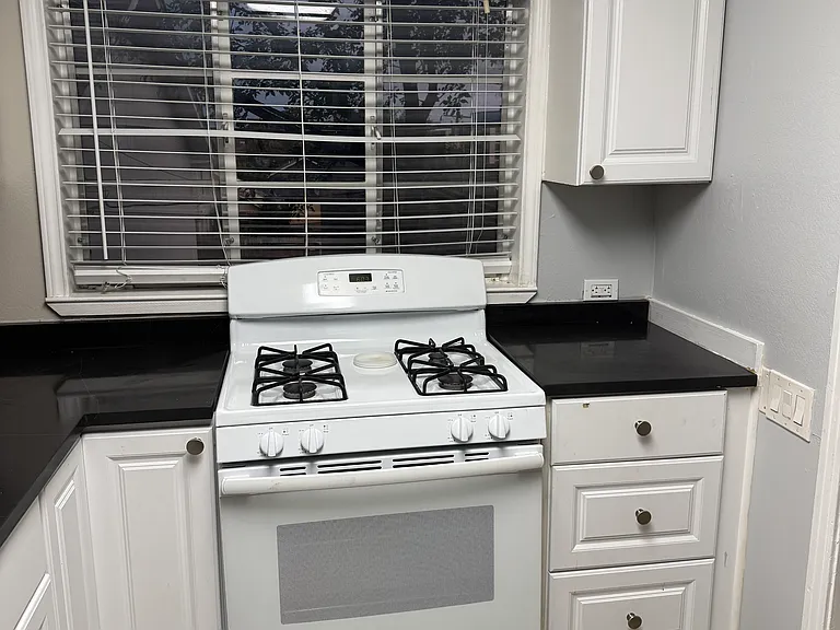 701 Monticello Dr #205 — Photo 8