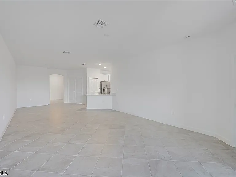 20601 Hazelnut Ct — Photo 6