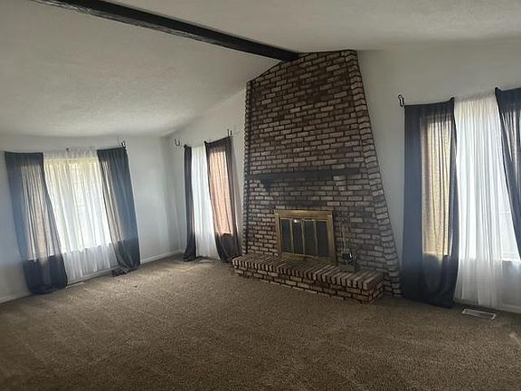 3rd image of 5167 Birchcrest Dr