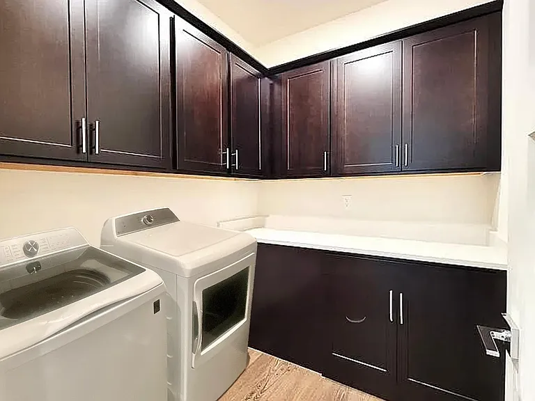 1604 Wyatt Earp Ct — Photo 34