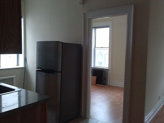 4th image of 3200 44th St #2FL