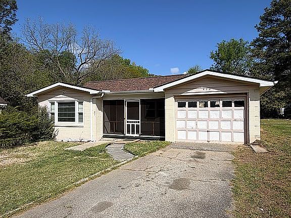 2nd image of 470 Cotton Dr