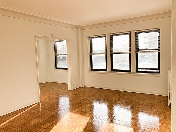 2nd image of 8925 E Jefferson Ave #1-10E