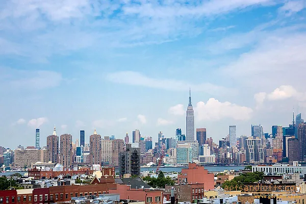 Rented by aptsandlofts.com | media 21