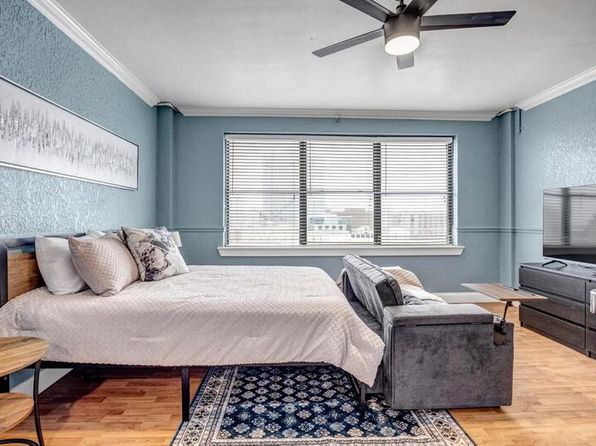 311 W Ashley St APT 1009