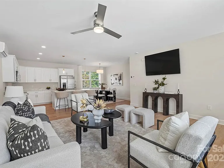 1104 Wonder Way — Photo 31