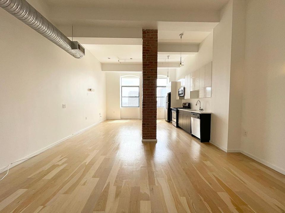 1st image of 726 Market St Unit 406