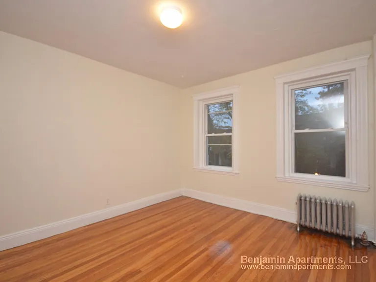 15 Egremont Rd #1 — Photo 4