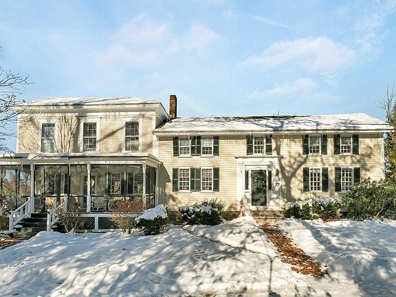 2nd image of 27 Wentworth Avenue