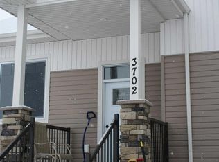 3702 72nd Ave, Lloydminster, AB T9V3R1