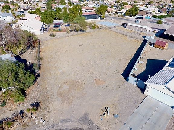 4th image of 2033 E Mountain View Place
