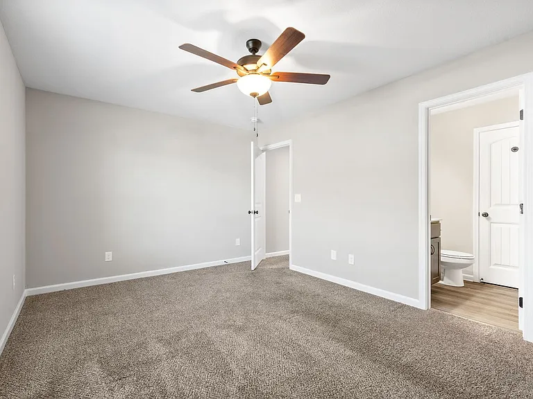 Smithson Ln - 235 (x8) — Photo 16