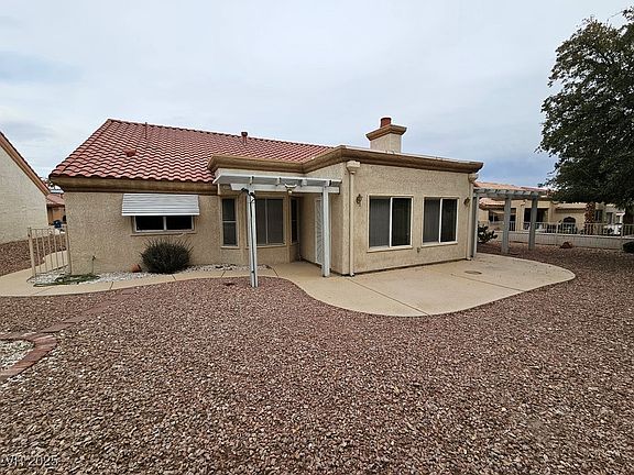 3rd image of 8905 Sandspring Dr
