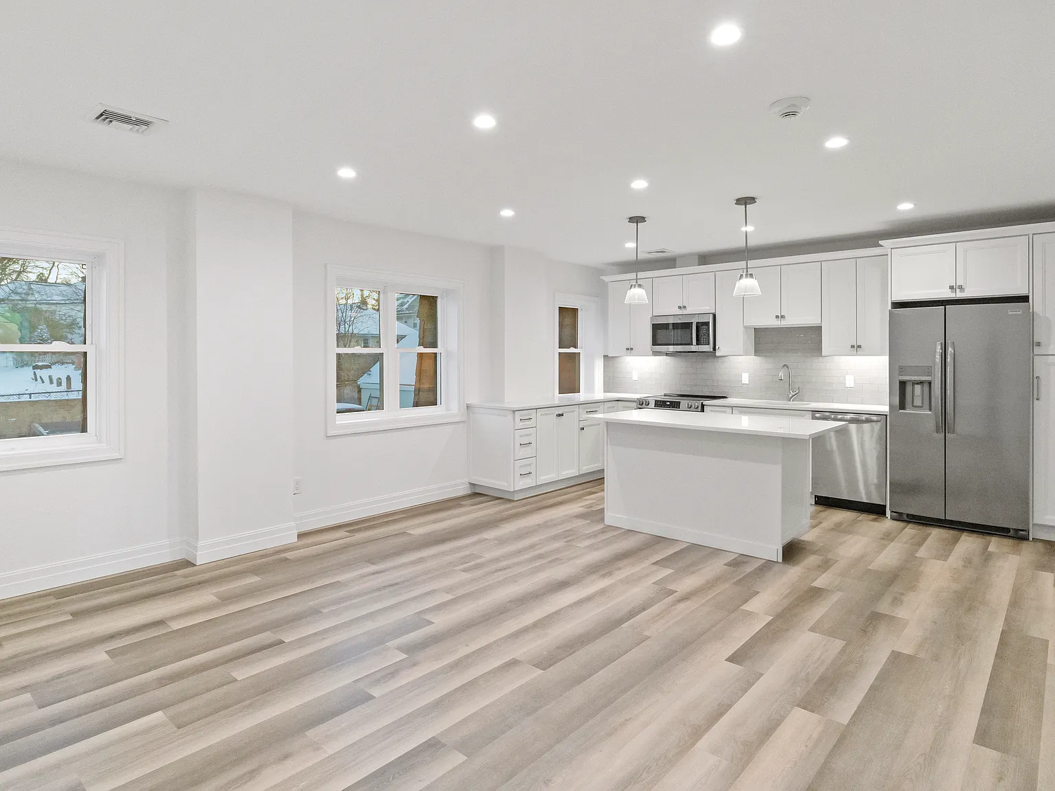 1 bed, 800 sqft, $3,200 — Photo 2
