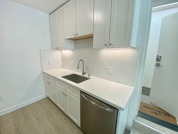 4th image of 50-52 Elgin Park #A