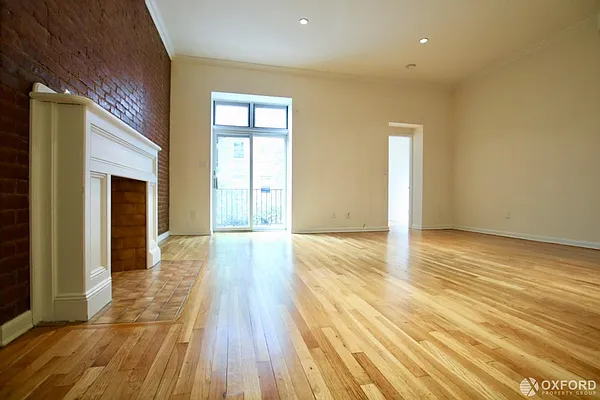 Rented by Oxford Property Group | media 14