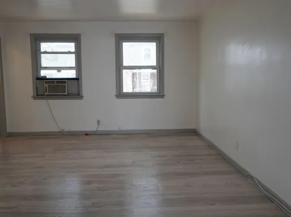 323 Stevens Avenue image 24 of 30