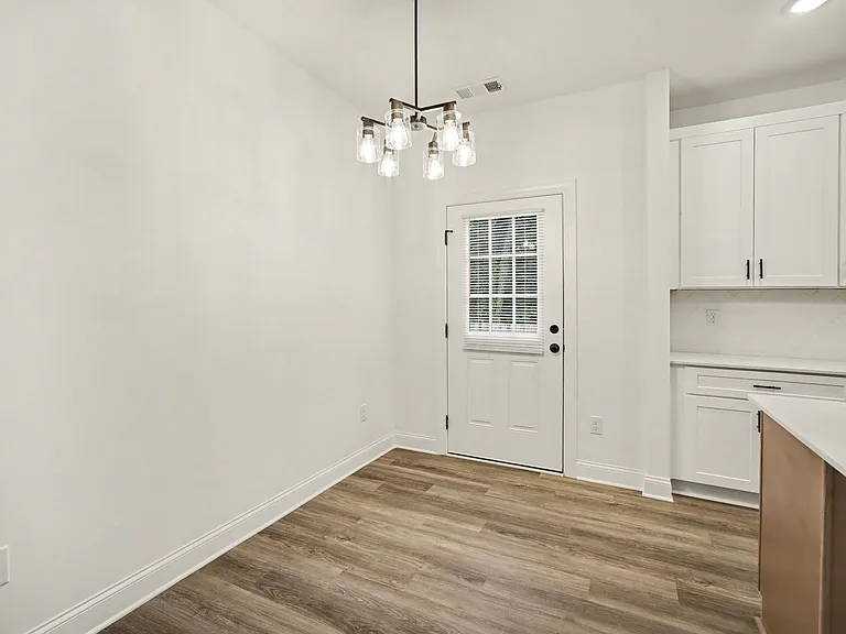 607 Legrand St — Photo 6