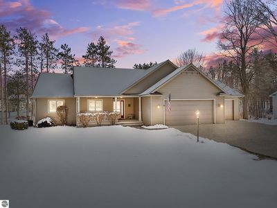 1546 Nightingale Ln, Kingsley, MI, 49649