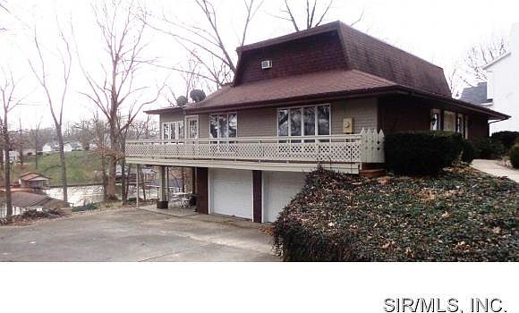 1st image of 10 Denzel Dr