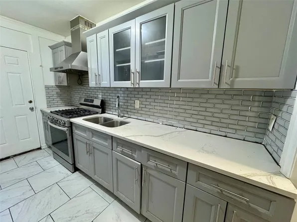 3053 Perry Ave #1, Bronx, NY 10467