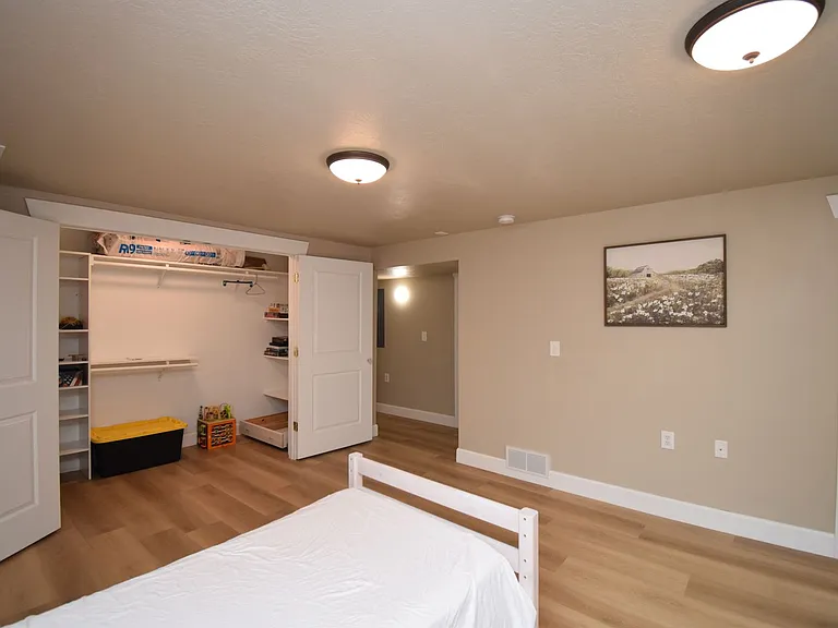 3638 W Jasmine St — Photo 35