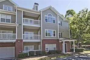 2 bed, 2.0 bath, 1158 sqft, $2,000 — Photo 2
