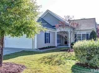 906 Footbridge Pl, Cary, NC 27519