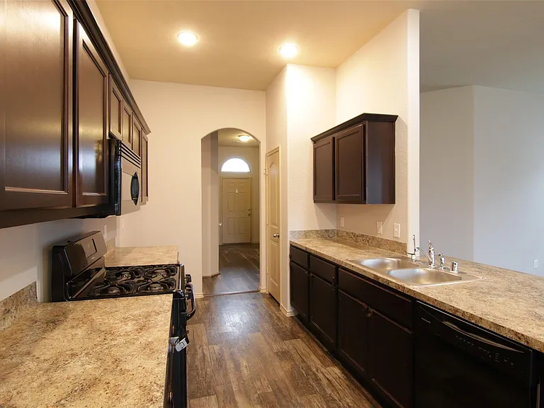 20419 Newcastle Ridge Ln — Photo 6