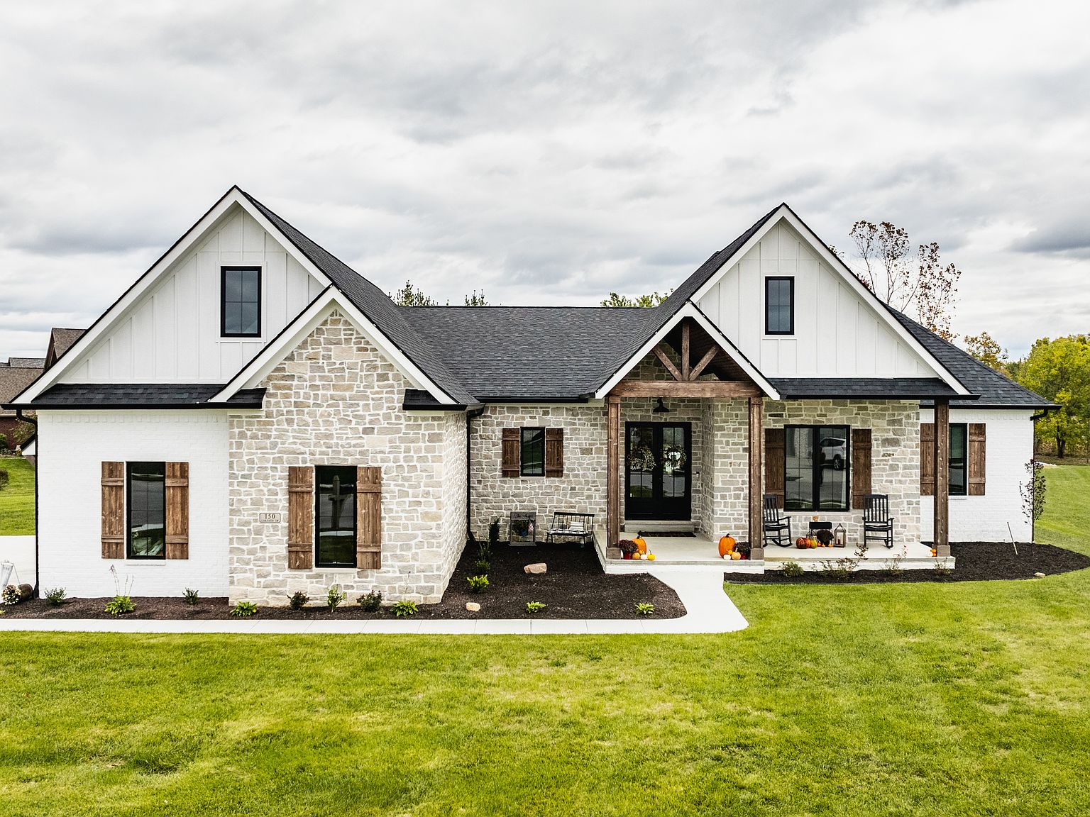 150 Lakeside Dr, Pittsboro, IN 46167 | Zillow, image size:1536x1152