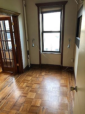4th image of 149 W 119th St #4F