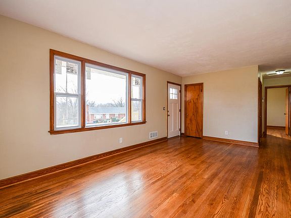 4th image of 4857 Northwood Dr NW
