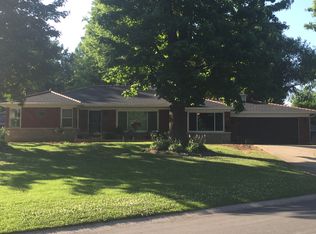 428 Grandview Dr, Edwardsville, IL 62025