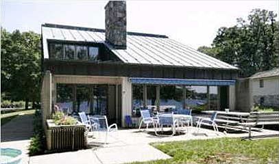 1st image of 7071 Wildermere Dr NE