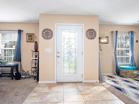 5th image of 3043 Thorn Glen Ct