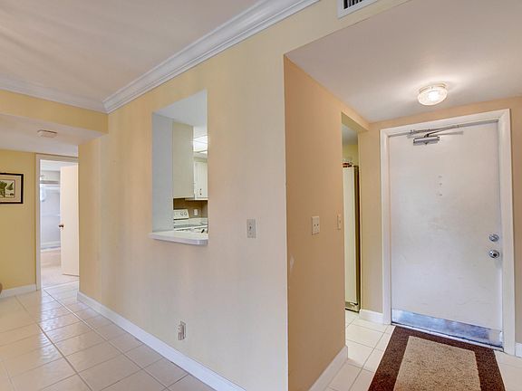 Home For Sale In Villages Of Oriole