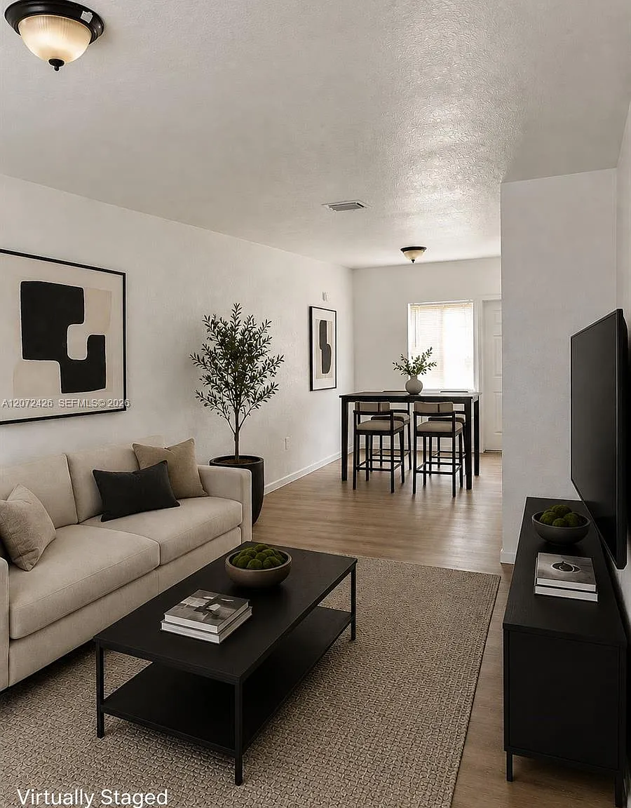 Sunset Palm Villas Condo — Photo 4