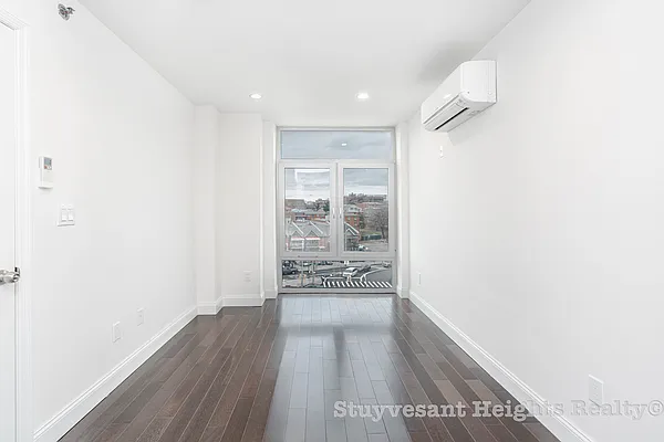 Rented by Stuyvesant Heights Realty Corp | media 17