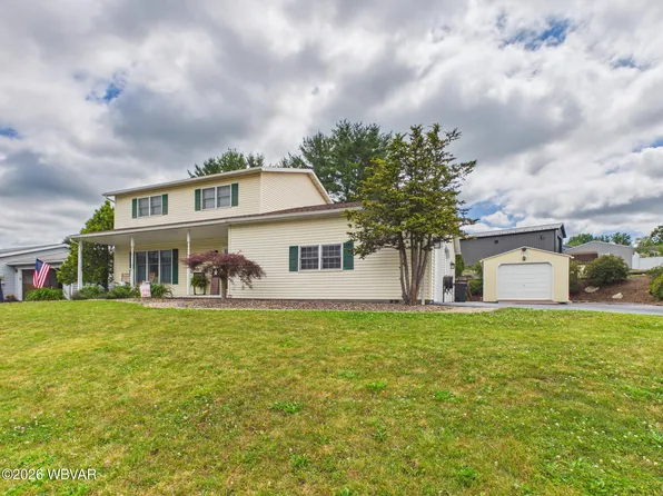 20 Aztec Ln, Williamsport, PA 17701