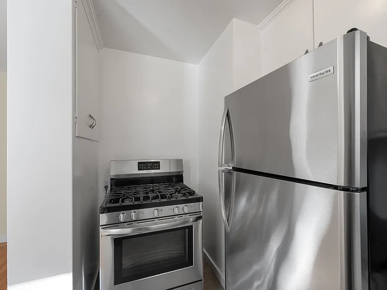 425 Euclid Ave #1077R — Photo 12