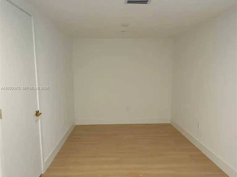 90 NE 32nd St #510 — Photo 9