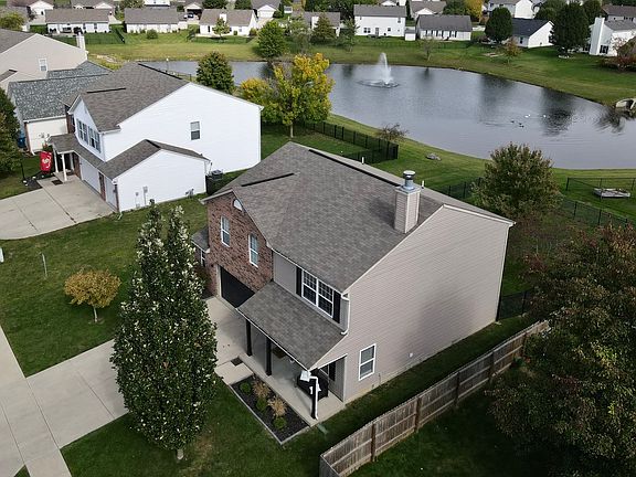 3rd image of 5825 Twin River Ln